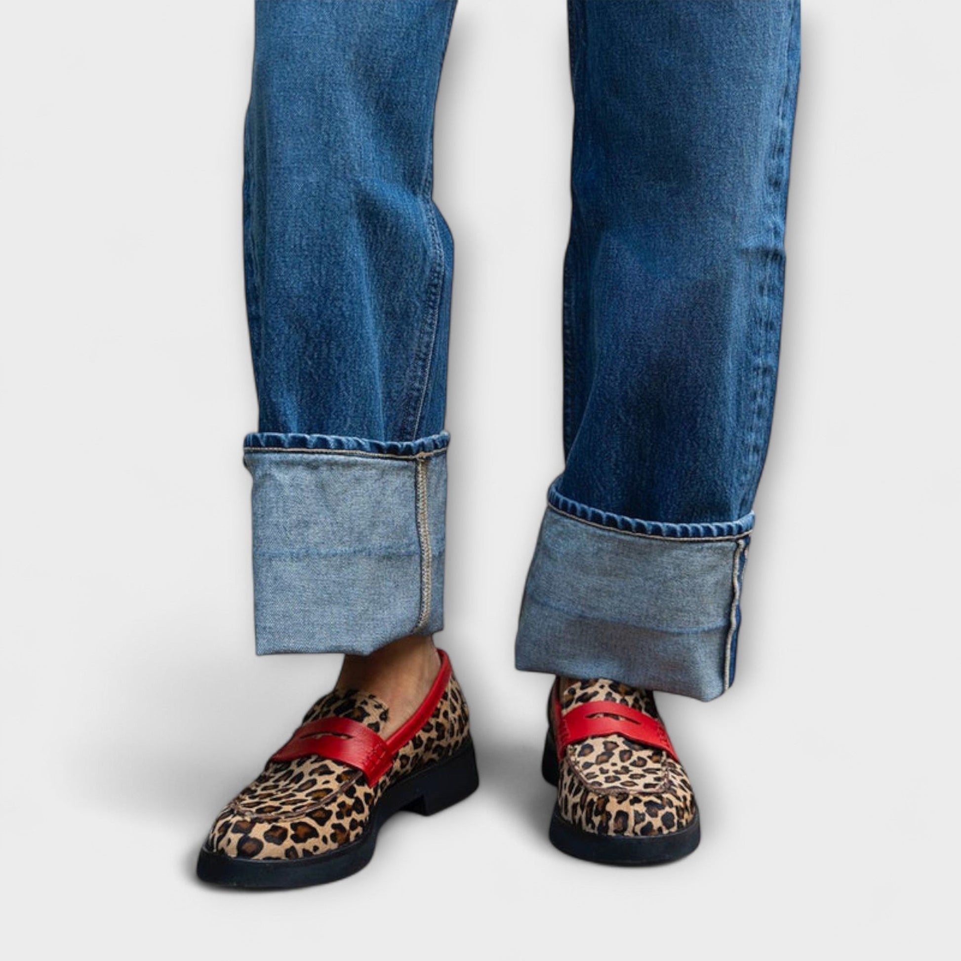 Liora – Trendy Leopard Round-Toe Loafers