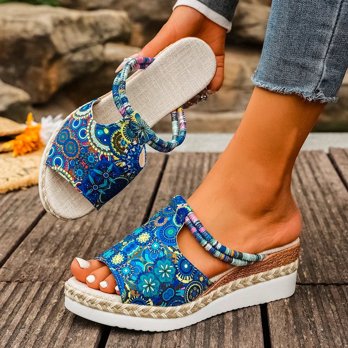 ARLENE | COLORFUL WEDGE SANDALS