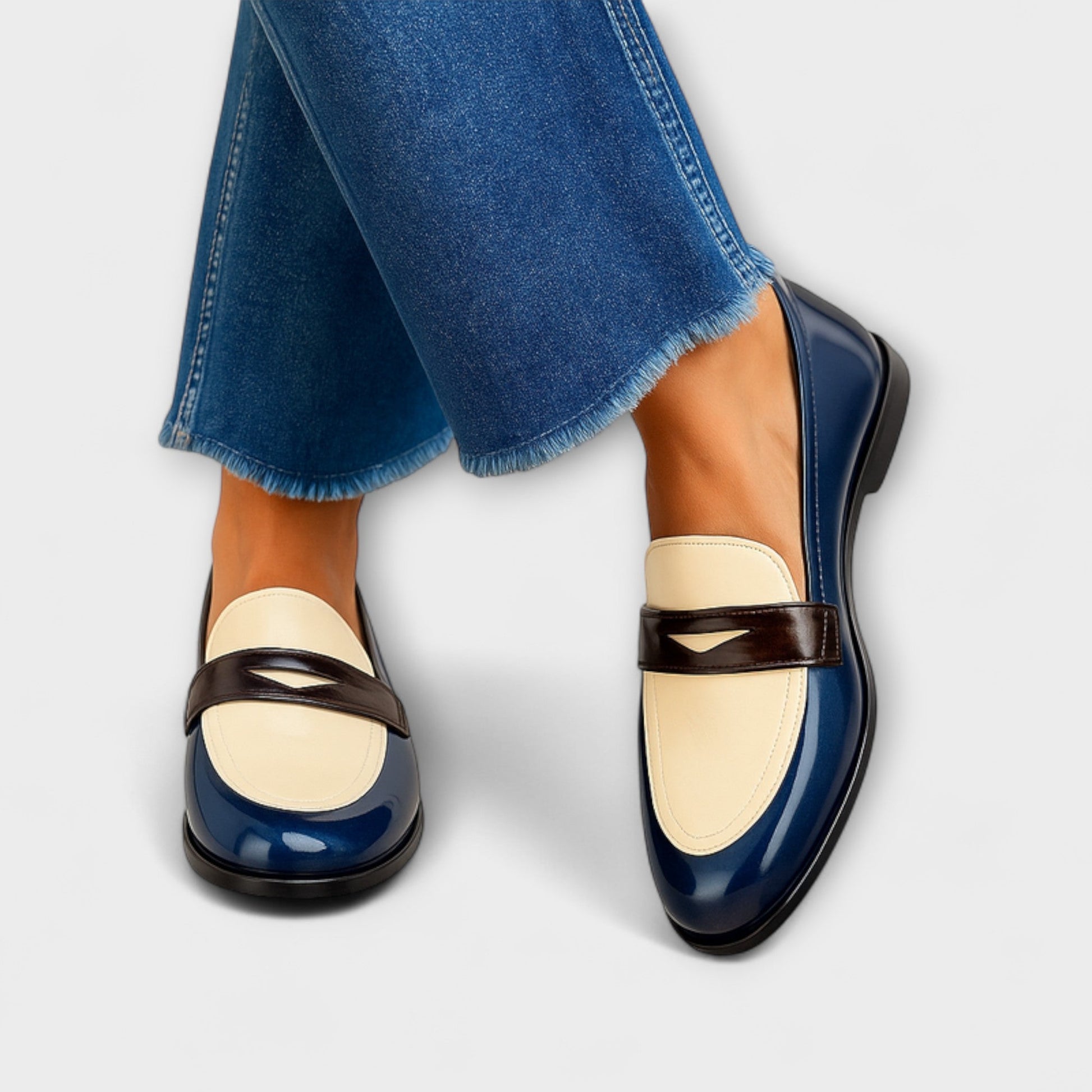 Claudia – Stylish Contrast Loafers
