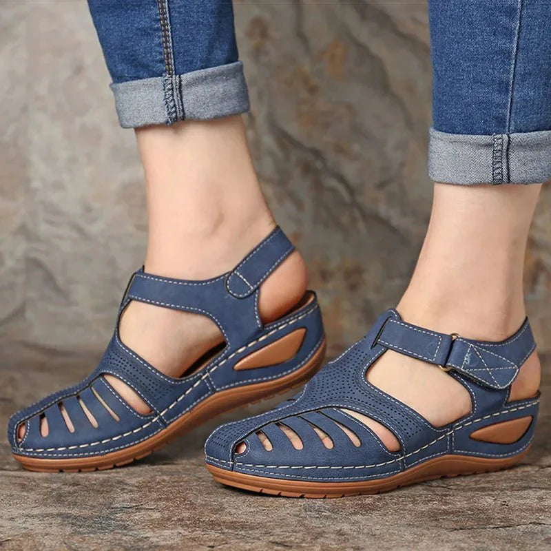 ELVIRA | CLOSED ORTHOPEDIC SANDALS