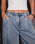 Fiona™ | Mid-rise straight cut jeans – fluid & feminine look