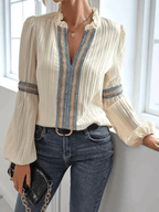 KINSLEY | LUXURIOUS V-NECK BLOUSE