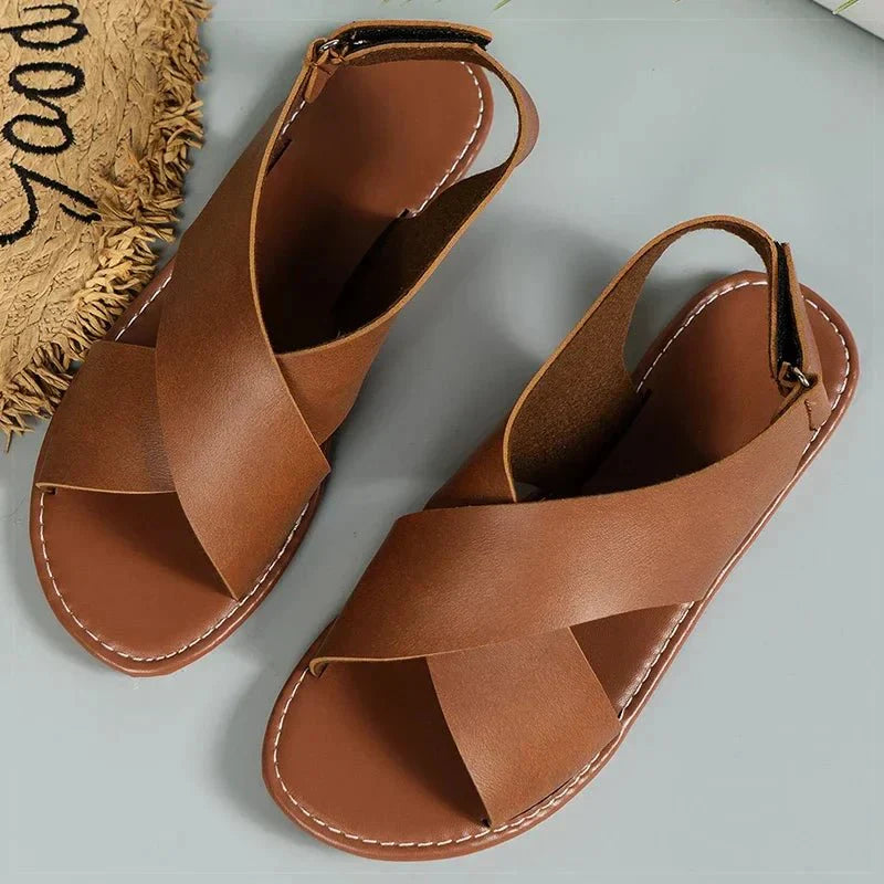 LINDY | CASUAL CROSS-STRAP FLAT SANDALS