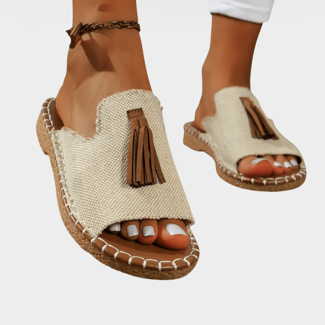LORRAINE | CASUAL ORTHOPEDIC SANDALS.